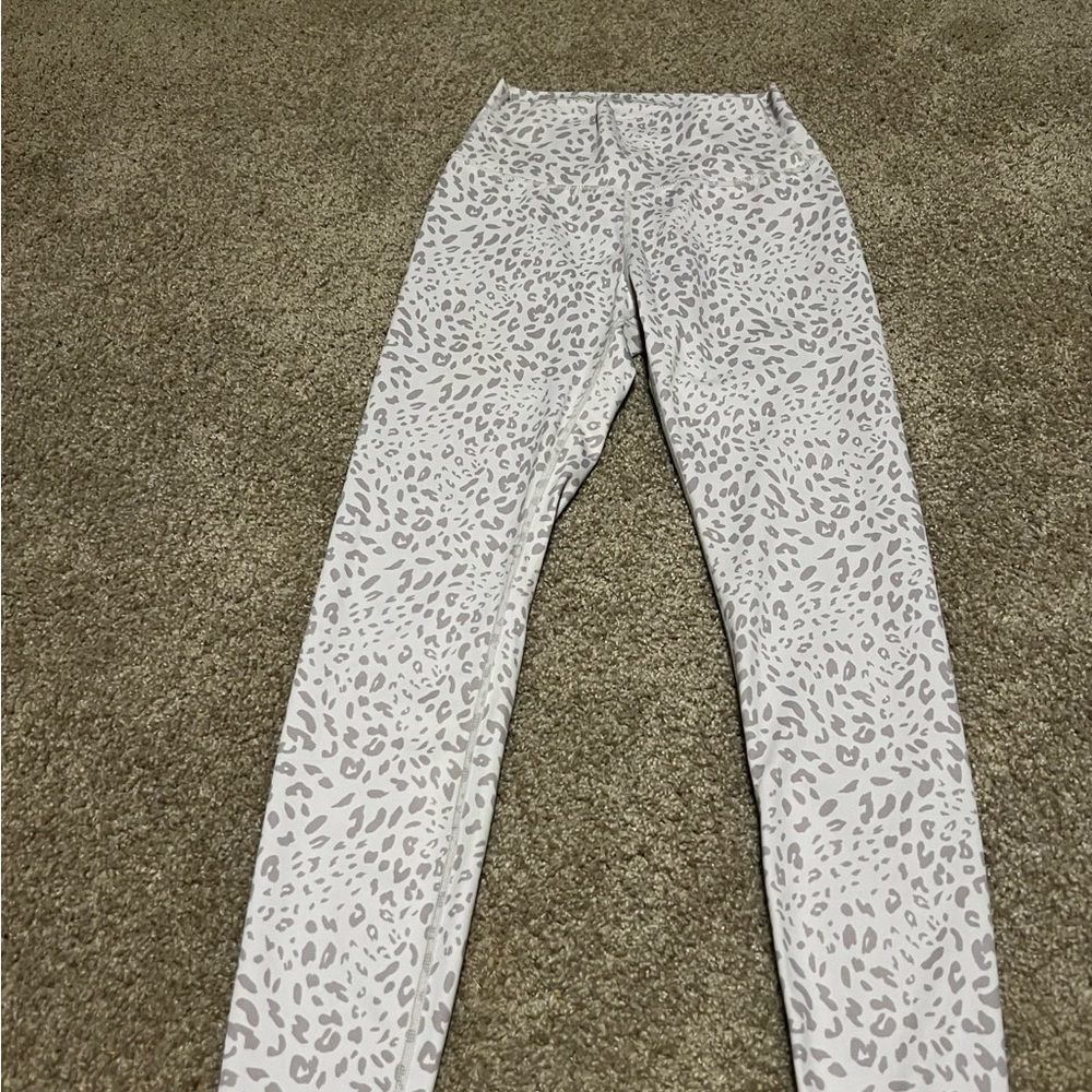 white leapord print allfenix leggings tummy tuck only worn once